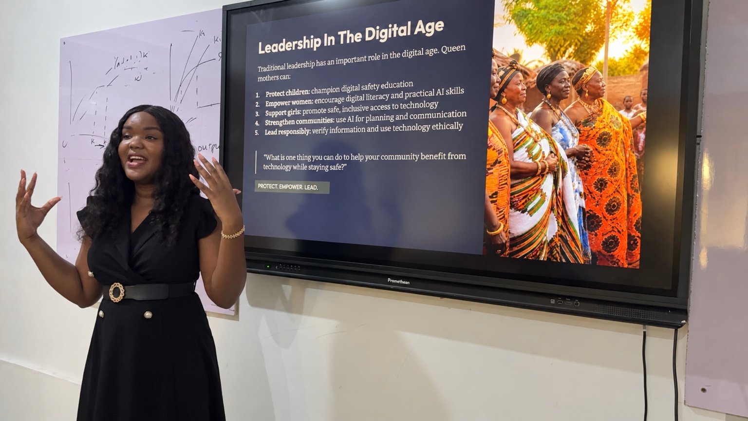 Sharing practical ideas on digital leadership with programme participants.